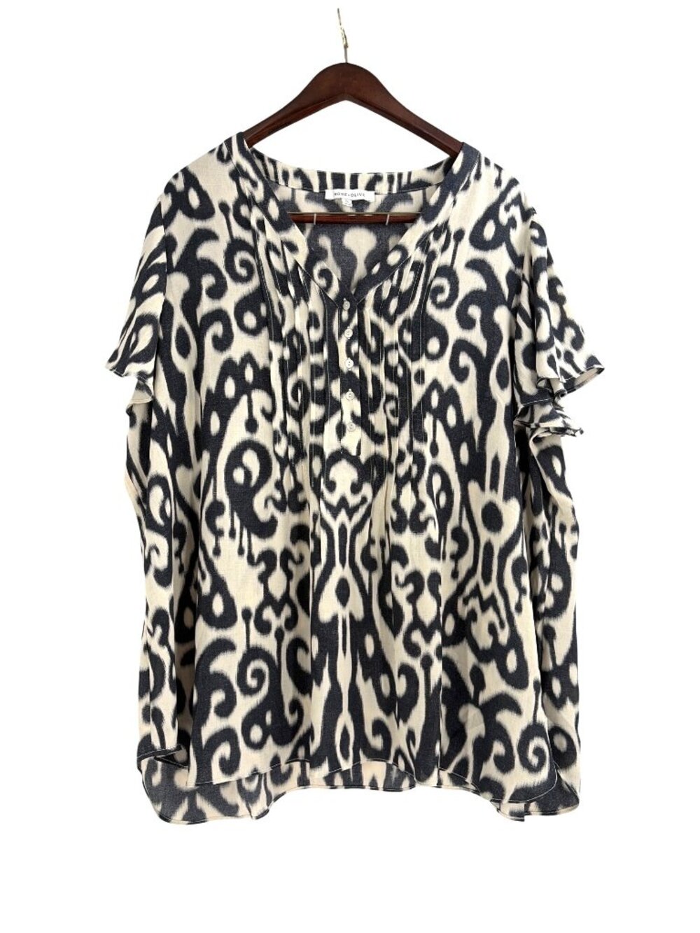 Rose + Olive Womens Plus Size 2X Blouse Black White Paisley V-Neck Flowy Pleated